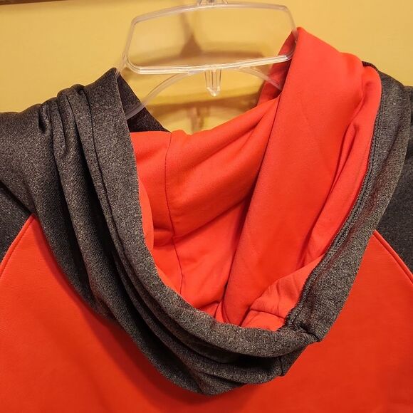 Under Armour Women's Semi-Fitted Pullover Hoodie Bright Pink & Gray Size M - Picture 7 of 10